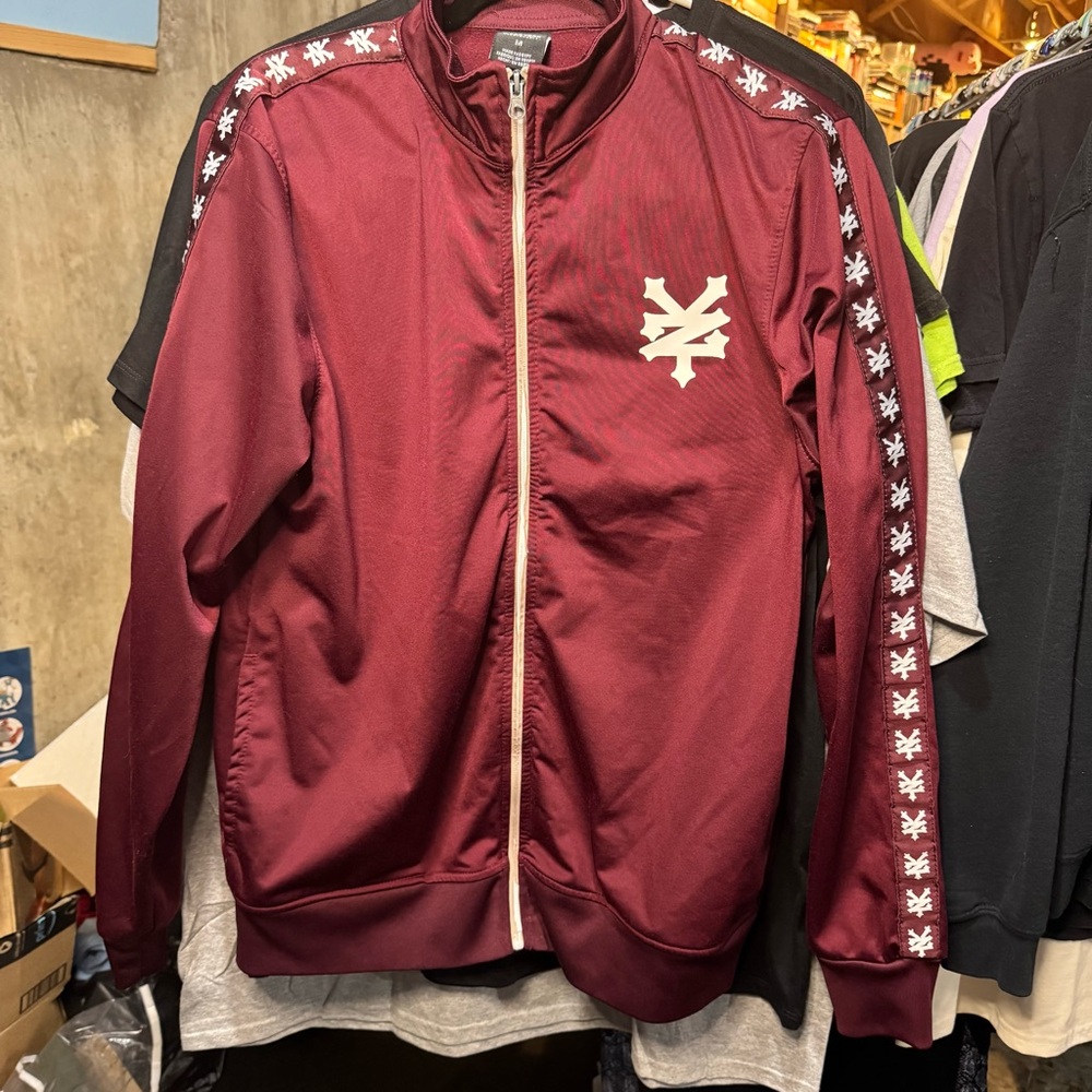 Zoo York Y2K Varsity Track Jacket with Sporty Sleeve Detailing- size Medium